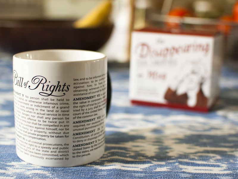 The Unemployed Philosophers Guild Color Changing Disappearing Civil Liberties Mug - Hot Coffee Transforms the Bill of Rights, Comes in Gift Box, 12oz - Image 2